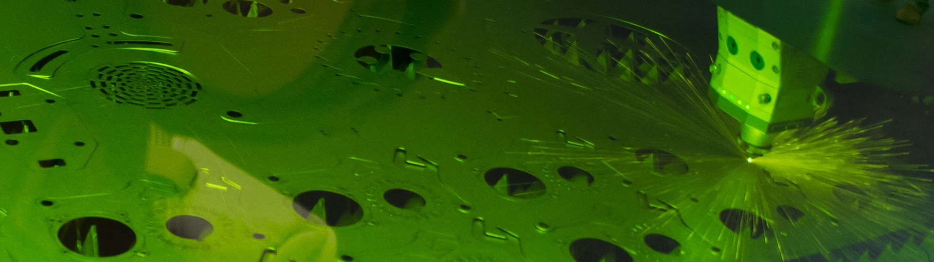 Gabinetes Metálicos y Racks a Medida | Adapi